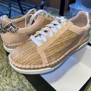 Dolce Vita Women’s Madox sneakers